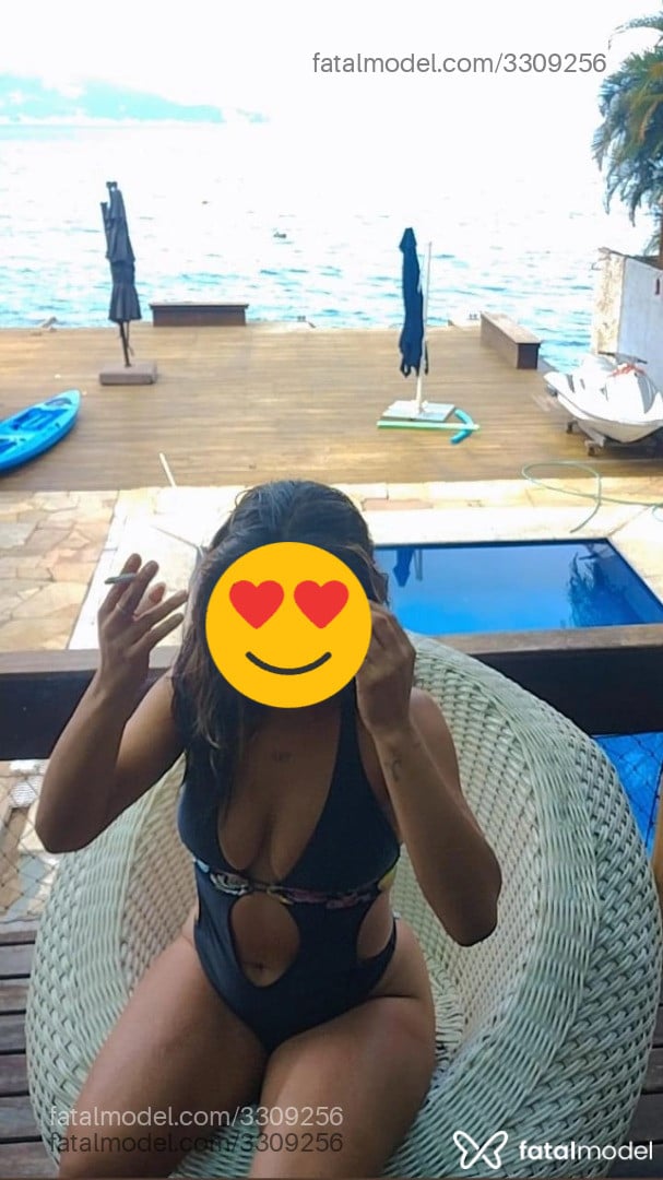 Acompanhante mulher loira (o) de olhos castanhos em Angra dos Reis Acompanhante mulher loira (o) de olhos castanhos em Angra dos Reis - Milinha