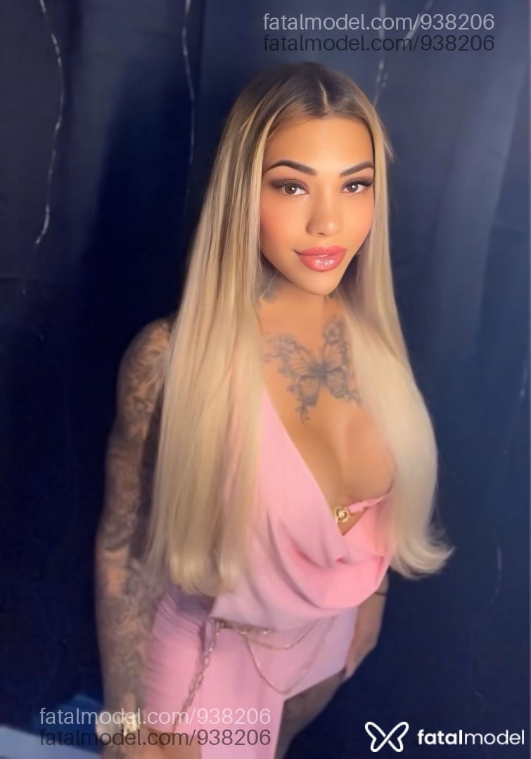 Acompanhante travesti loira (o) de olhos castanhos em Londrina Acompanhante travesti loira (o) de olhos castanhos em Londrina - Daffiny Ruz