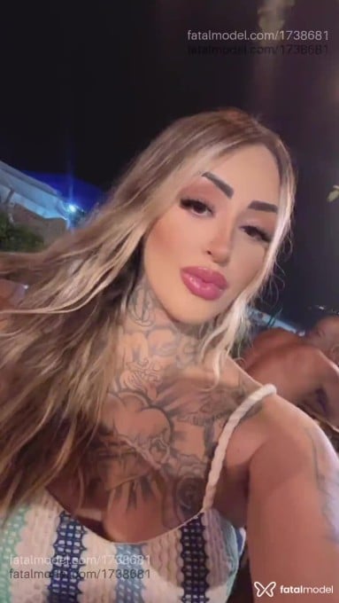 Acompanhante mulher loira (o) de olhos mel em São José dos Campos Acompanhante mulher loira (o) de olhos mel em São José dos Campos - Isabela