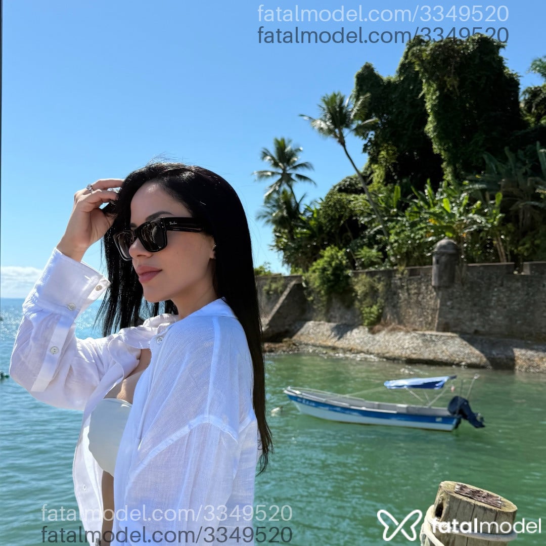 Acompanhante mulher morena (o) de olhos castanhos - Suzy Acompanhante mulher morena (o) de olhos castanhos - Suzy
