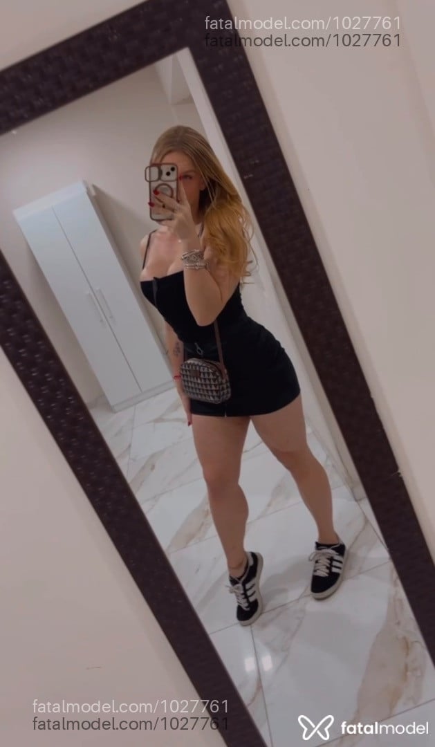Acompanhante trans loira (o) de olhos azuis em Santo André - Aika
