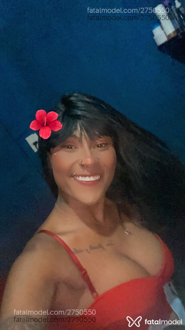 Acompanhante mulher morena (o) de olhos pretos em Quedas do Iguaçu - Shaina