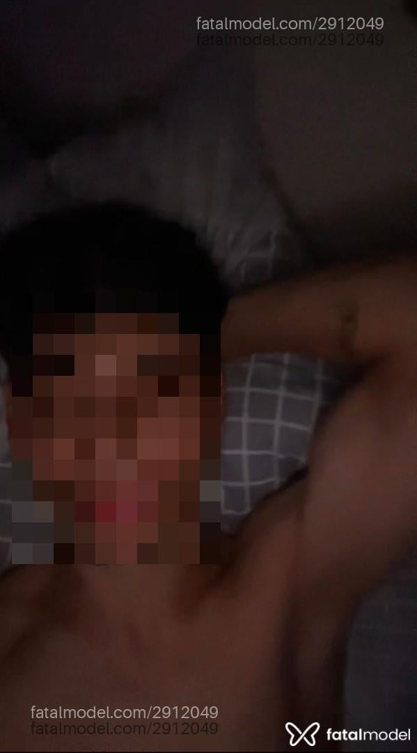 Acompanhante homem com cabelo castanho de olhos castanhos em Criciúma - Micass
