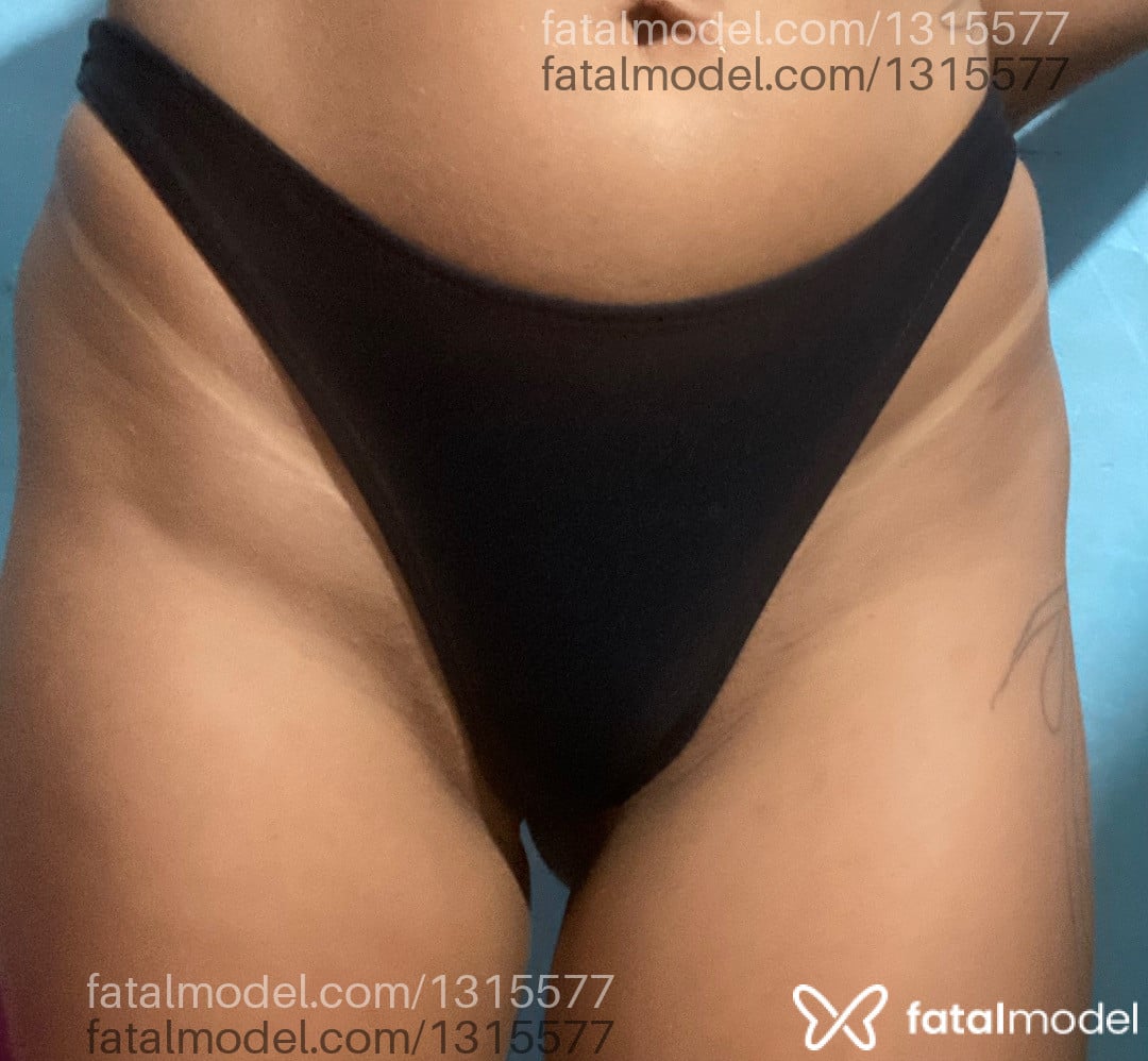 Acompanhante mulher com cabelo castanho de olhos pretos em São Pedro da Aldeia Acompanhante mulher com cabelo castanho de olhos pretos em São Pedro da Aldeia - Bruna