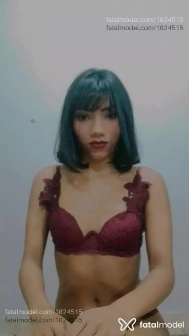 Acompanhante mulher morena (o) de olhos pretos em Araxá Acompanhante mulher morena (o) de olhos pretos em Araxá - Lisa