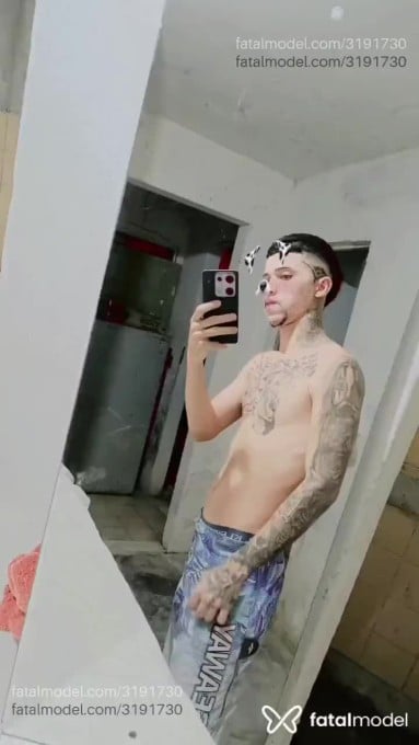 Acompanhante homem com cabelo castanho de olhos castanhos em Recife Acompanhante homem com cabelo castanho de olhos castanhos em Recife - Gabriel