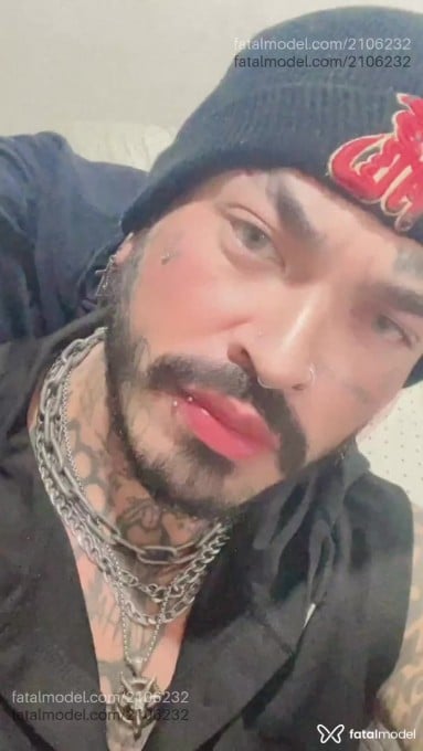 Acompanhante homem morena (o) de olhos castanhos em Itumbiara Acompanhante homem morena (o) de olhos castanhos em Itumbiara - Japão Treze