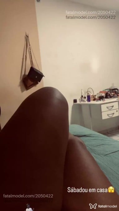 Acompanhante mulher trans com cabelo castanho de olhos castanhos em Petrolina Acompanhante mulher trans com cabelo castanho de olhos castanhos em Petrolina - Preta