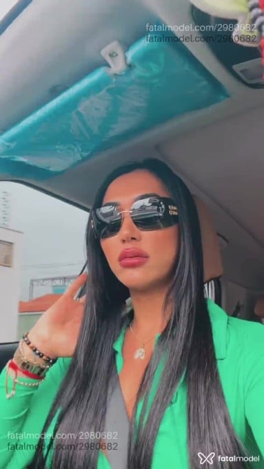 Acompanhante mulher trans morena (o) de olhos castanhos - Jazmin Perez Acompanhante mulher trans morena (o) de olhos castanhos - Jazmin Perez