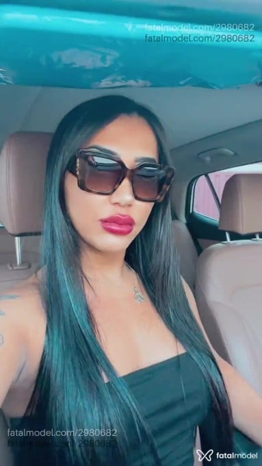 Acompanhante mulher trans morena (o) de olhos castanhos - Jazmin Perez Acompanhante mulher trans morena (o) de olhos castanhos - Jazmin Perez