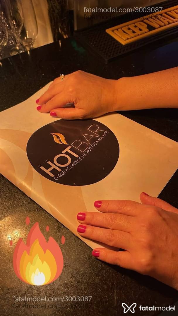 Acompanhante mulher morena (o) de olhos castanhos - Bruna Venturini