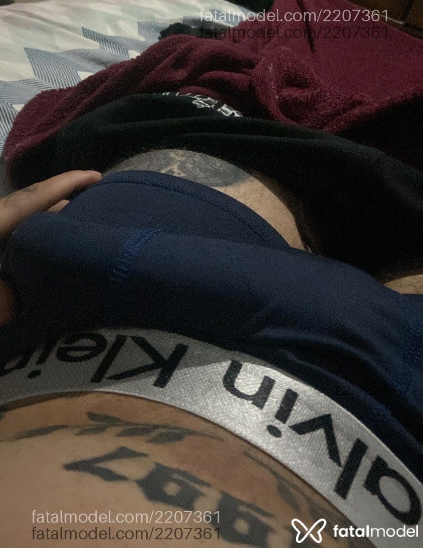 Acompanhante homem com cabelo castanho de olhos castanhos em Três Pontas - Gabriel