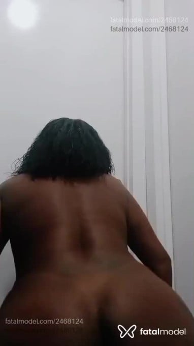 Acompanhante mulher morena (o) de olhos pretos em Osasco Acompanhante mulher morena (o) de olhos pretos em Osasco - Adrii
