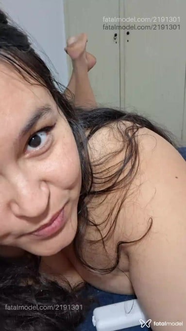 Acompanhante mulher morena (o) de olhos castanhos - Akira