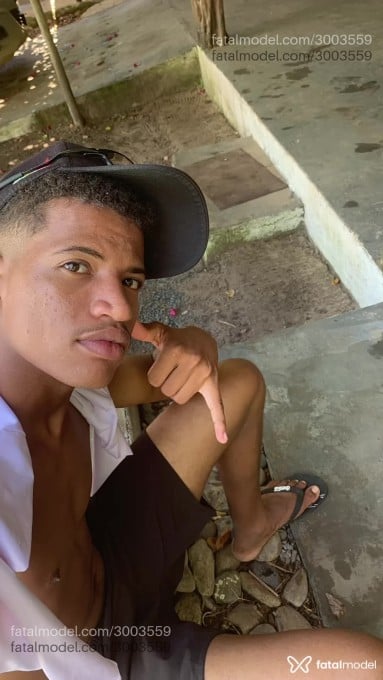 Acompanhante homem morena (o) de olhos castanhos em Jequié Acompanhante homem morena (o) de olhos castanhos em Jequié - Duartek