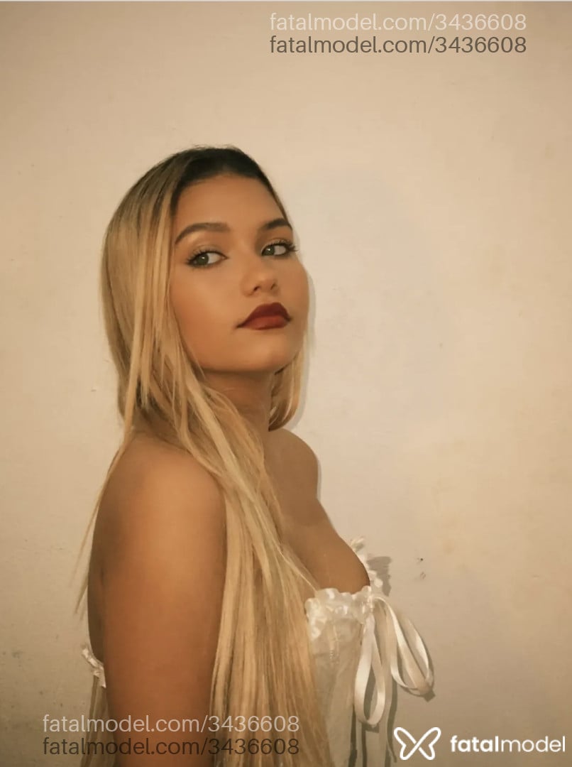 Acompanhante mulher loira (o) de olhos mel em Rio de Janeiro - Barbara