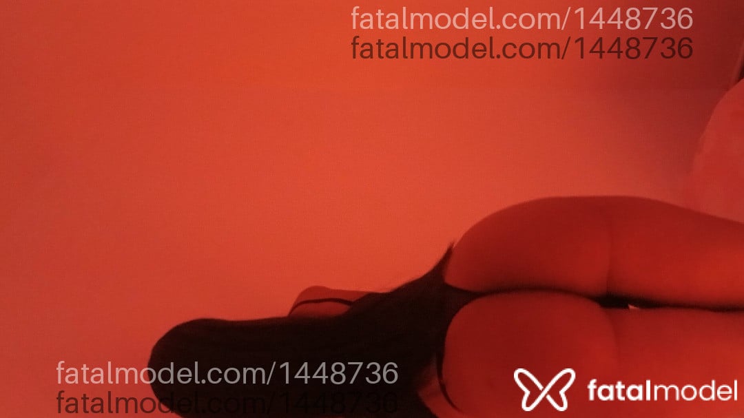Acompanhante mulher trans com cabelo castanho de olhos castanhos - Natasha Acompanhante mulher trans com cabelo castanho de olhos castanhos - Natasha