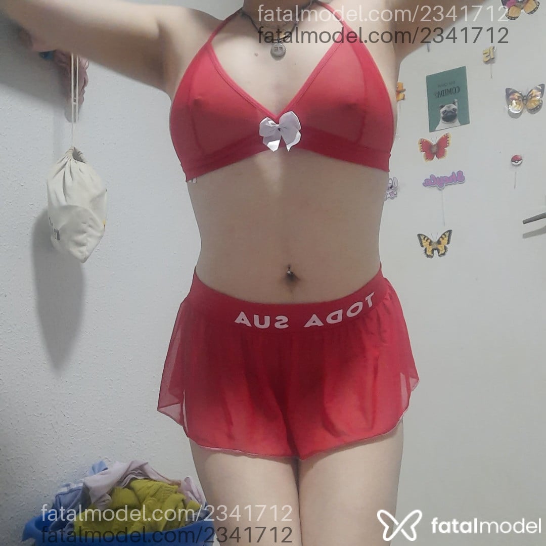 Acompanhante mulher ruiva (o) de olhos castanhos em Manaus - Lolla Montreal