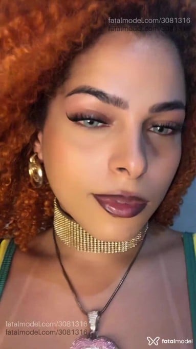 Acompanhante mulher trans ruiva (o) de olhos castanhos em Recife - Melynda