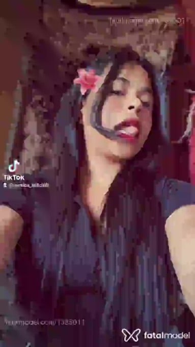 Acompanhante mulher com cabelo castanho de olhos castanhos - Paola silva