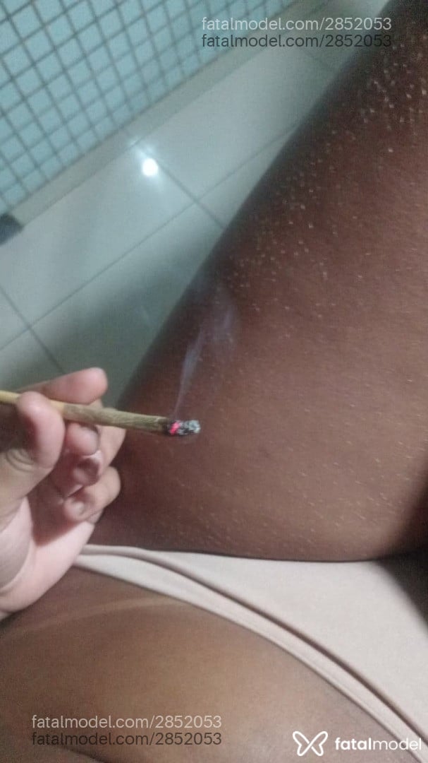 Acompanhante mulher morena (o) de olhos castanhos em Natal - Ravick Lucena
