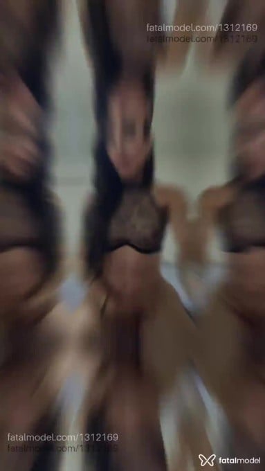 Acompanhante mulher trans morena (o) de olhos mel em Anápolis Acompanhante mulher trans morena (o) de olhos mel em Anápolis - Thayla coling
