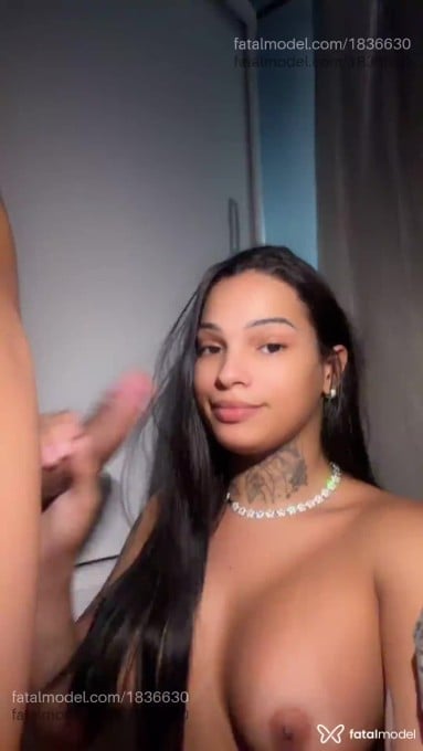 Acompanhante mulher trans morena (o) de olhos pretos - Victoria Yasmim Acompanhante mulher trans morena (o) de olhos pretos - Victoria Yasmim