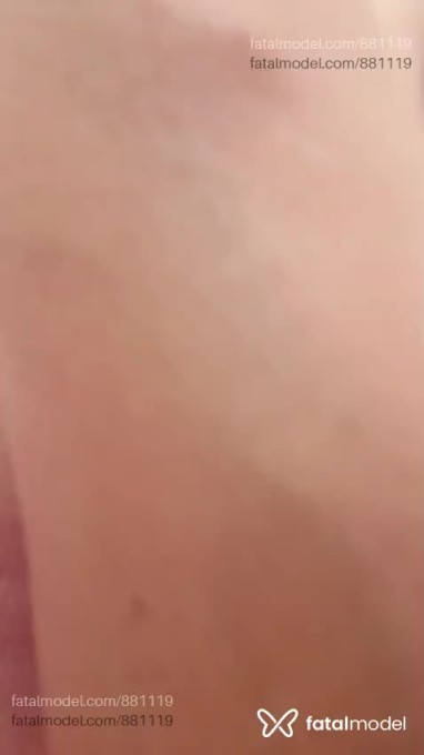 Acompanhante travesti com cabelo castanho de olhos castanhos - Bella Monteiro Acompanhante travesti com cabelo castanho de olhos castanhos - Bella Monteiro