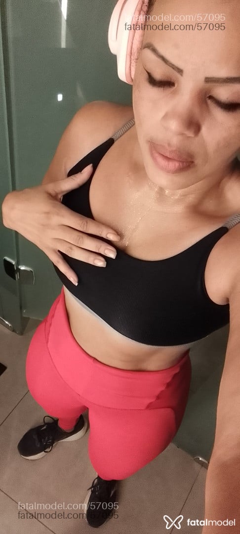 Acompanhante mulher morena (o) de olhos castanhos em Irecê - Lady Calipígia