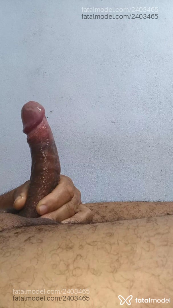 Acompanhante homem com cabelo castanho de olhos castanhos em Santa Maria - Brasil