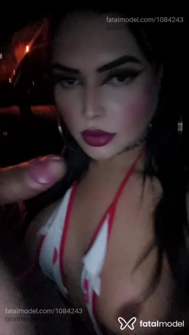 Acompanhante mulher trans morena (o) de olhos mel em Bebedouro Acompanhante mulher trans morena (o) de olhos mel em Bebedouro - Diih Gauchinh