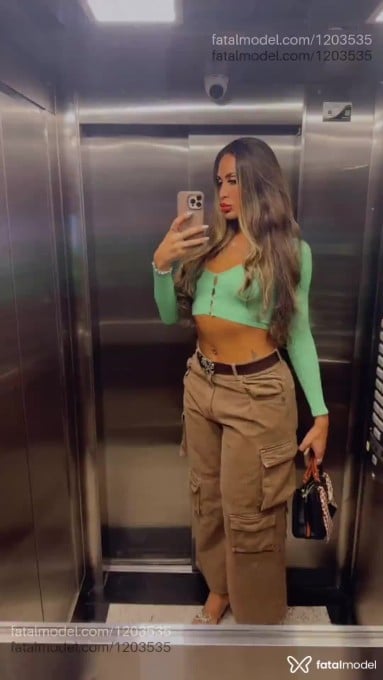 Acompanhante travesti loira (o) de olhos castanhos em São Paulo Acompanhante travesti loira (o) de olhos castanhos em São Paulo - Lohanna Freitas