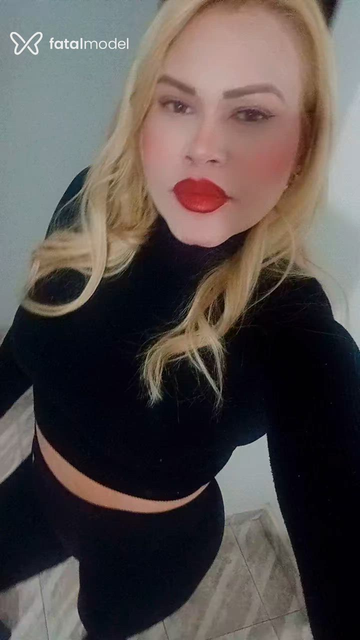 Acompanhante mulher loira (o) de olhos verdes - Luana