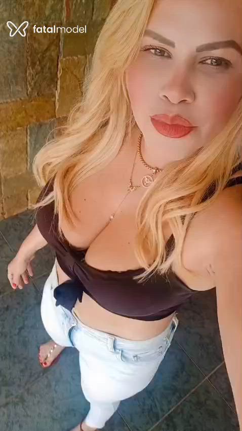 Acompanhante mulher loira (o) de olhos verdes - Luana