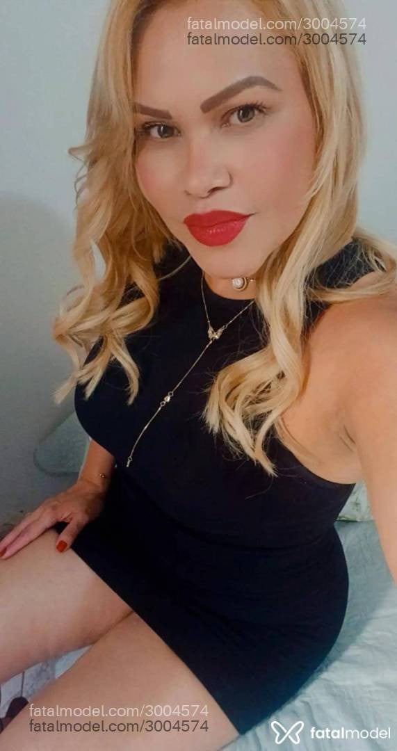 Acompanhante mulher loira (o) de olhos verdes - Luana