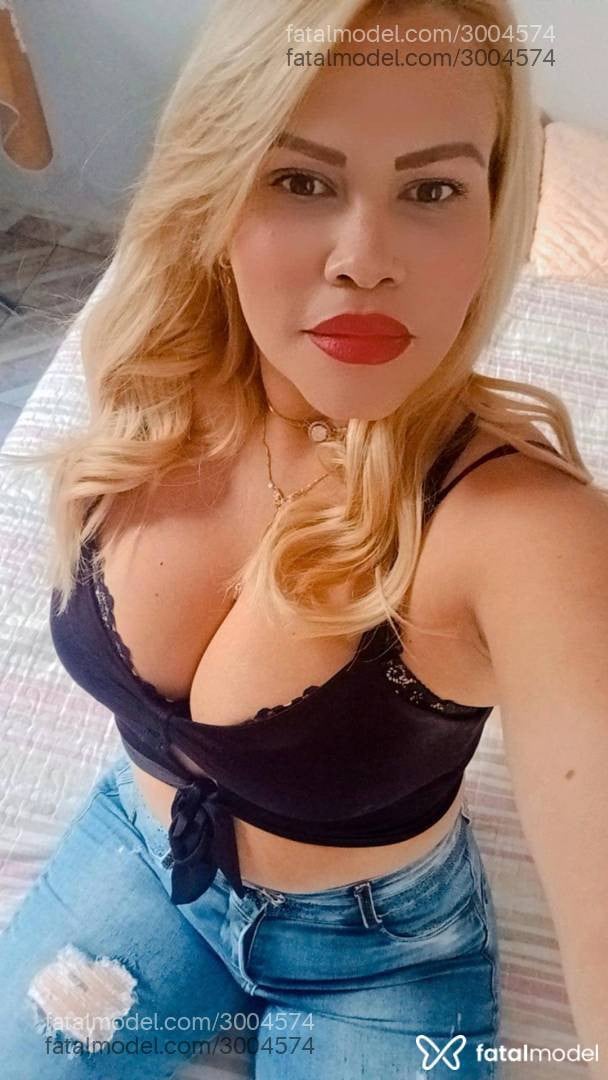 Acompanhante mulher loira (o) de olhos verdes - Luana
