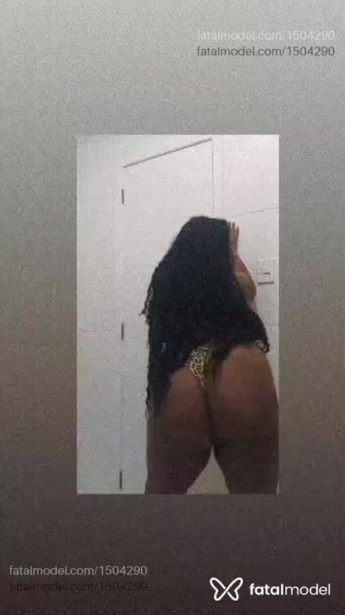Acompanhante mulher morena (o) de olhos castanhos em Petrópolis - Moana Santtos