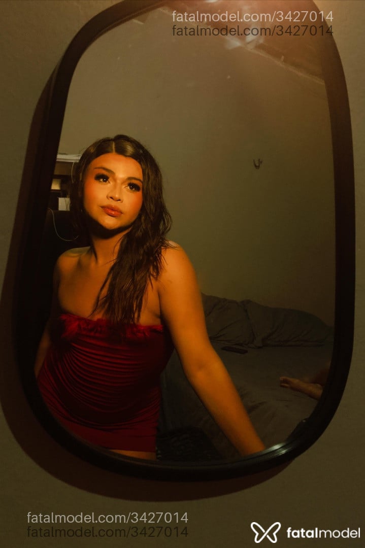 Acompanhante mulher trans morena (o) de olhos castanhos em São Paulo - Laura Cavalcante