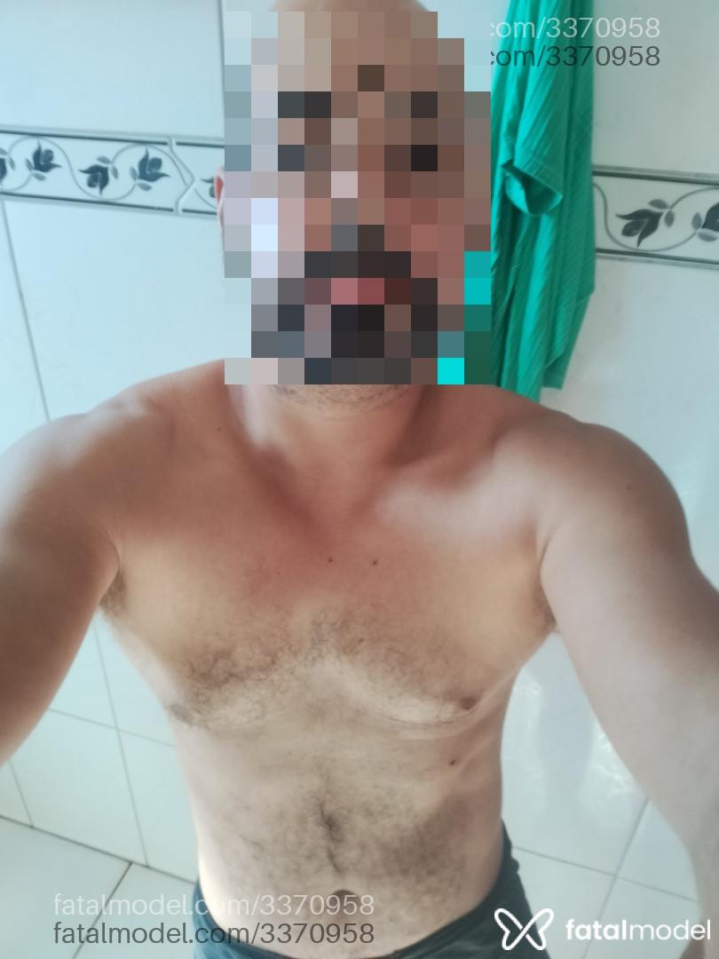 Acompanhante homem com cabelo castanho de olhos castanhos em Barretos - Fernando