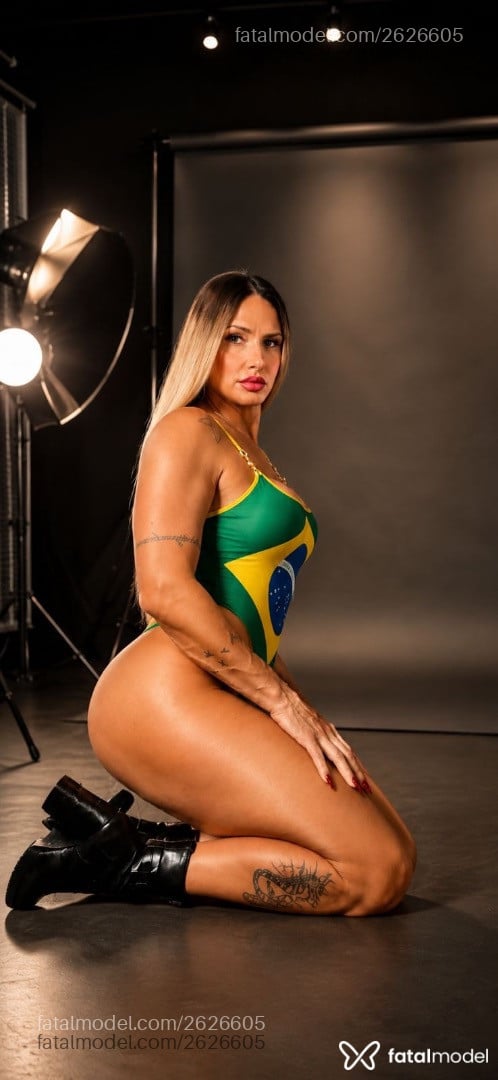 Acompanhante mulher loira (o) de olhos castanhos em Ribeirão Preto - Andressa