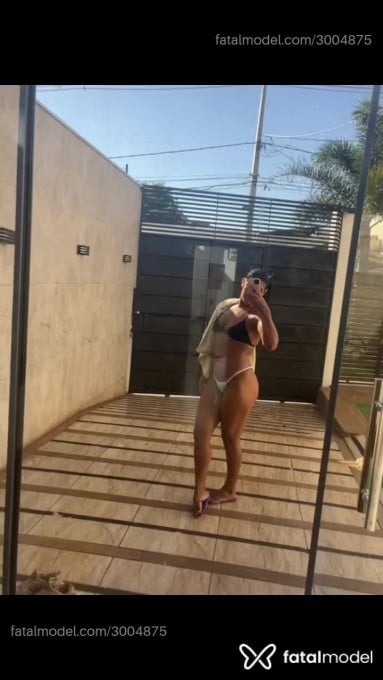 Acompanhante mulher morena (o) de olhos castanhos em Maringá - Cléo