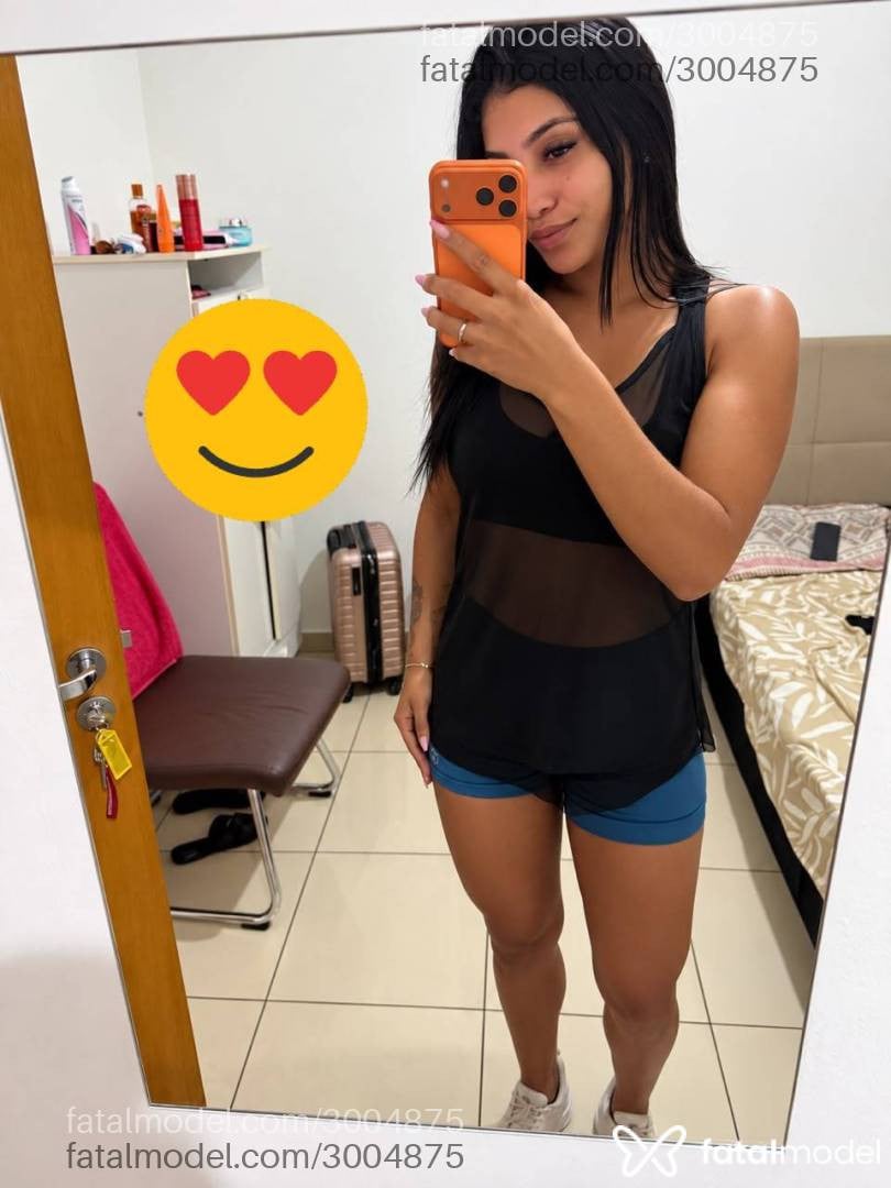 Acompanhante mulher morena (o) de olhos castanhos - Cléo