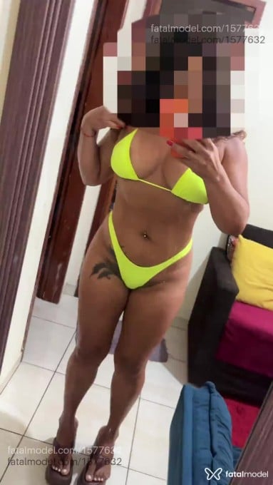 Acompanhante mulher morena (o) de olhos castanhos em Vila Velha Acompanhante mulher morena (o) de olhos castanhos em Vila Velha - Mel maia