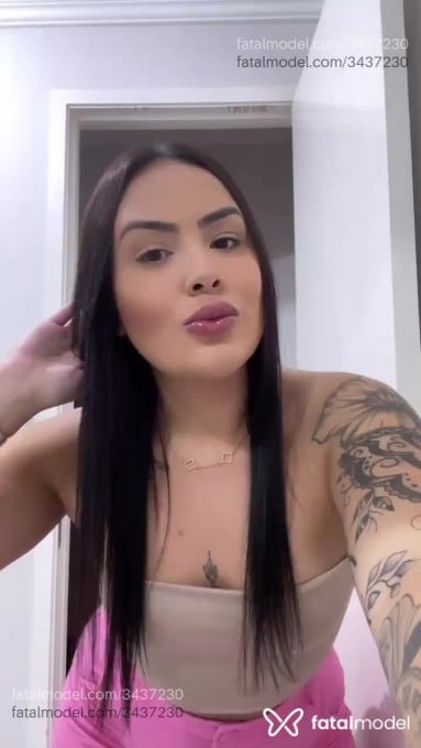 Acompanhante mulher morena (o) de olhos castanhos em Bertioga Acompanhante mulher morena (o) de olhos castanhos em Bertioga - Melissa Castro