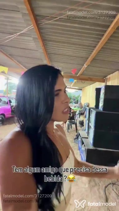 Acompanhante homem com cabelo castanho de olhos castanhos - Vitinho