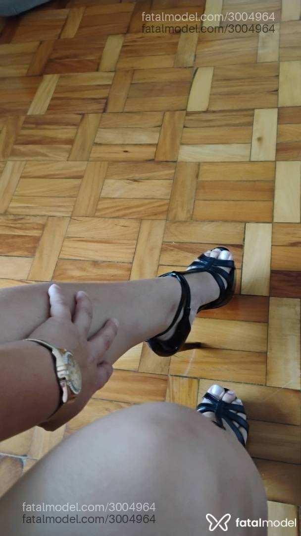 Acompanhante mulher com cabelo castanho de olhos pretos em Botucatu - Laís