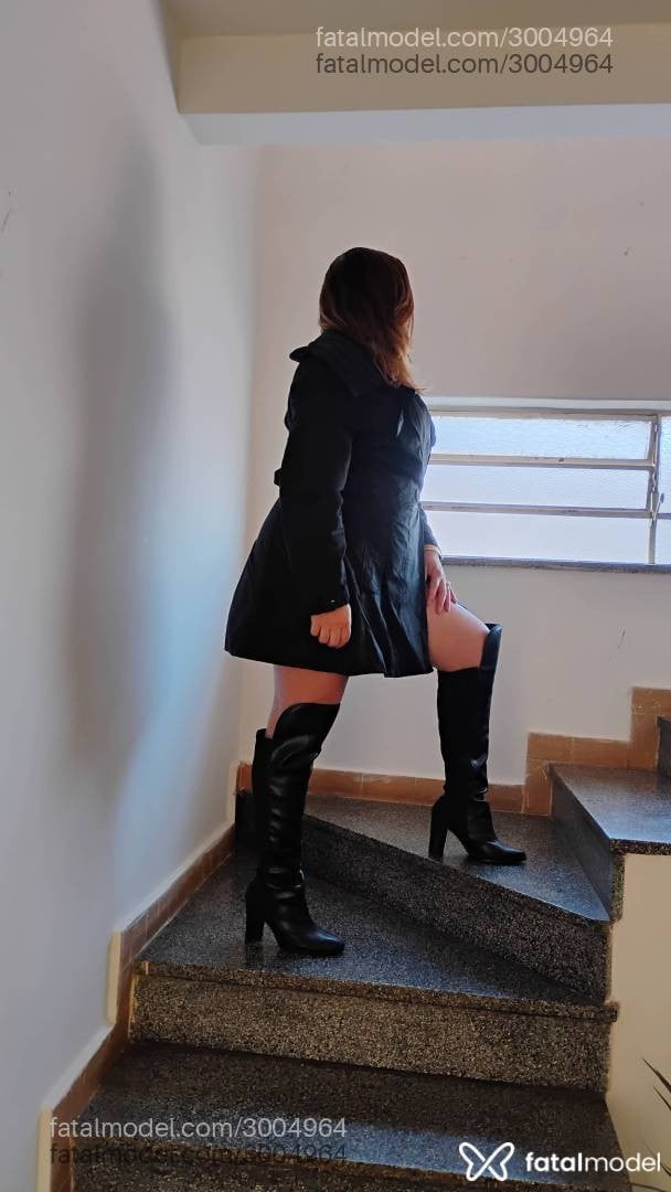 Acompanhante mulher com cabelo castanho de olhos pretos em Botucatu - Laís