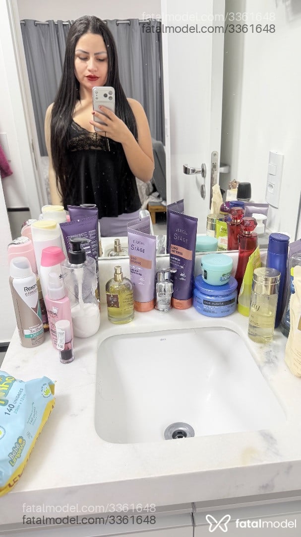 Acompanhante mulher morena (o) de olhos pretos em Marília - Luara