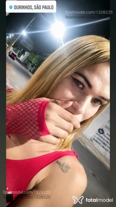 Acompanhante travesti loira (o) de olhos castanhos - Maria Acompanhante travesti loira (o) de olhos castanhos - Maria