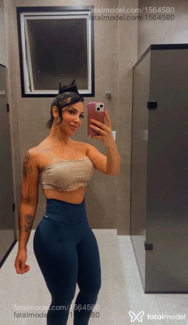 Acompanhante mulher morena (o) de olhos castanhos em São Borja - Fernanda Alencar